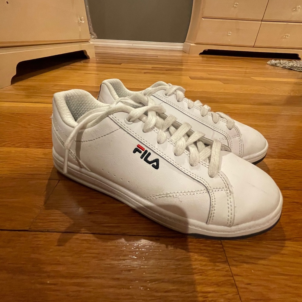 Fila White low tops